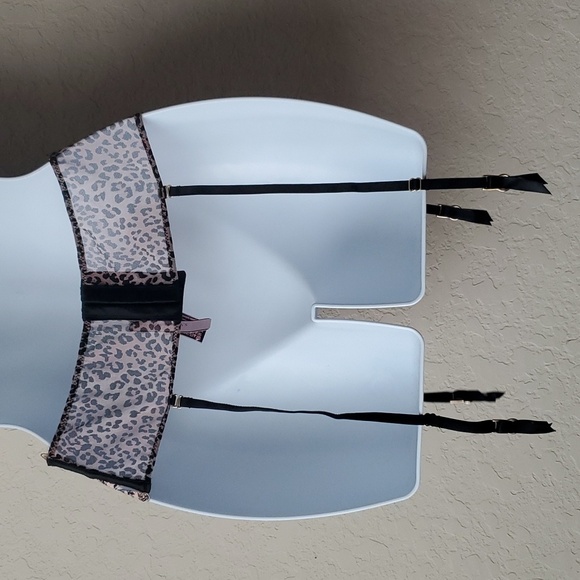 NWT Victoria's Secret M/L Very Sexy floral embroidered waist cinched and… - Picture 10 of 10